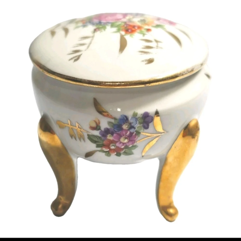 LIMOGES FRANCE EGG SHAPE FLORAL HANDPAINTED FOOTED WHITE VINTAGE TRINKET BOX